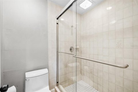 Villa ou maison à vendre à Tampa, Floride: 4 chambres, 261.89 m2 № 1911228 - photo 21