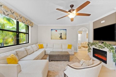 Купить виллу или дом в Майами, Флорида 5 спален, 227.05м2, № 1948488 - фото 14