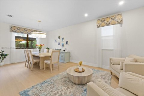 Купить виллу или дом в Майами, Флорида 5 спален, 227.05м2, № 1948488 - фото 2