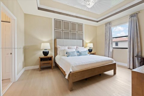 Купить виллу или дом в Майами, Флорида 5 спален, 227.05м2, № 1948488 - фото 4