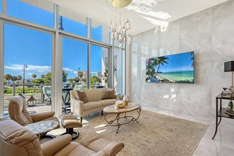 Condo in Sarasota, Florida, 2 bedrooms  № 2428924 - photo 5