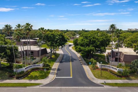 Adosado en venta en West Palm Beach, Florida, 2 dormitorios, 114.83 m2 № 1970669 - foto 29