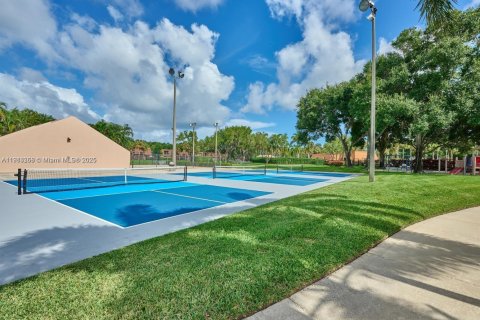 Adosado en venta en West Palm Beach, Florida, 2 dormitorios, 114.83 m2 № 1970669 - foto 24