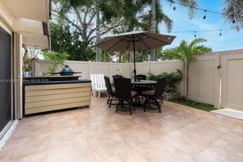 Adosado en venta en West Palm Beach, Florida, 2 dormitorios, 114.83 m2 № 1970669 - foto 3
