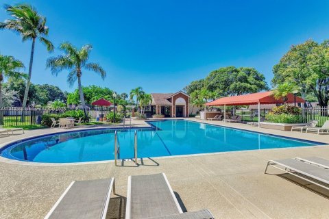 Adosado en venta en West Palm Beach, Florida, 2 dormitorios, 114.83 m2 № 1970669 - foto 17