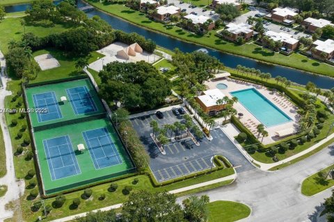 Adosado en venta en West Palm Beach, Florida, 2 dormitorios, 114.83 m2 № 1970669 - foto 21
