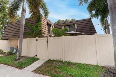 Adosado en venta en West Palm Beach, Florida, 2 dormitorios, 114.83 m2 № 1970669 - foto 16