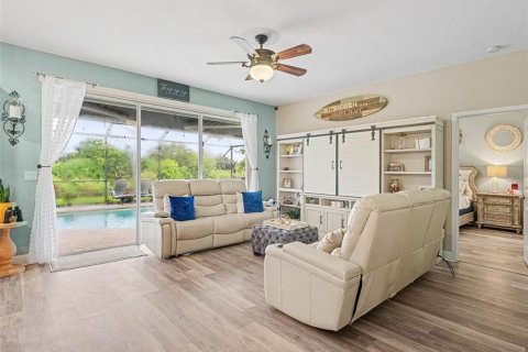 Casa en venta en Sarasota, Florida, 4 dormitorios, 244.05 m2 № 2377436 - foto 2