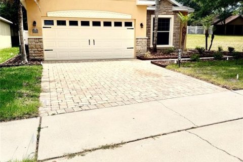House in DeLand, Florida 3 bedrooms, 132.66 sq.m. № 2199832
