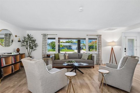 Villa ou maison à vendre à Belleair Beach, Floride: 4 chambres, 195.47 m2 № 2149521 - photo 10