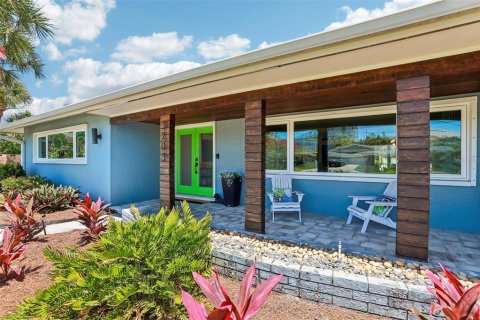 Villa ou maison à vendre à Belleair Beach, Floride: 4 chambres, 195.47 m2 № 2149521 - photo 4