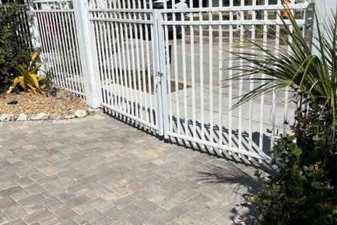 Casa en venta en Sarasota, Florida, 4 dormitorios, 232.26 m2 № 1576197 - foto 3
