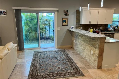 Casa en venta en Sarasota, Florida, 4 dormitorios, 232.26 m2 № 1576197 - foto 10