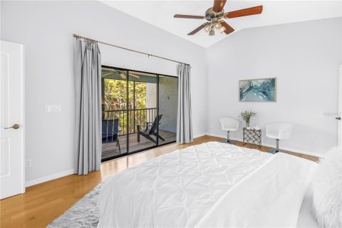 Adosado en venta en Saint Petersburg, Florida, 3 dormitorios, 166.85 m2 № 2222492 - foto 24