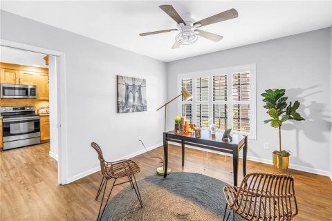 Adosado en venta en Saint Petersburg, Florida, 3 dormitorios, 166.85 m2 № 2222492 - foto 19