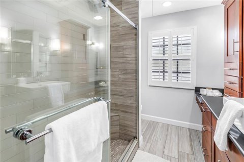 Adosado en venta en Saint Petersburg, Florida, 3 dormitorios, 166.85 m2 № 2222492 - foto 27