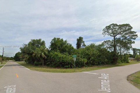 Terreno en venta en Port Charlotte, Florida № 2081111 - foto 2
