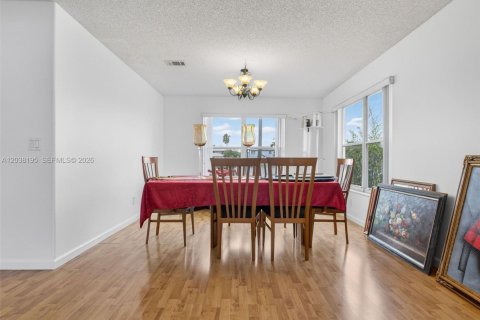 Купить виллу или дом в Мирамар, Флорида 5 спален, 274.34м2, № 2085944 - фото 19