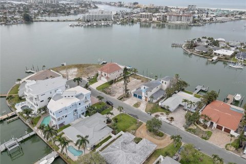 Terreno en venta en Treasure Island, Florida № 1680158 - foto 24