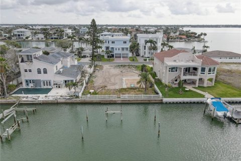 Terreno en venta en Treasure Island, Florida № 1680158 - foto 16