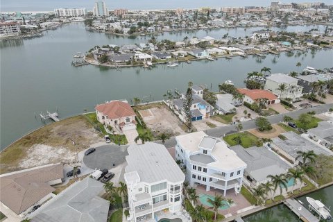 Terreno en venta en Treasure Island, Florida № 1680158 - foto 22