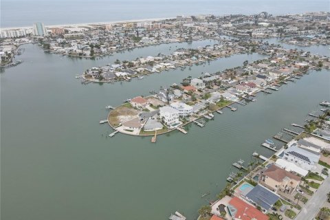 Terreno en venta en Treasure Island, Florida № 1680158 - foto 27