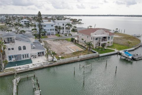 Terreno en venta en Treasure Island, Florida № 1680158 - foto 17
