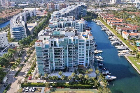 Copropriété à vendre à Aventura, Floride: 2 chambres, 147.71 m2 № 1711135 - photo 9