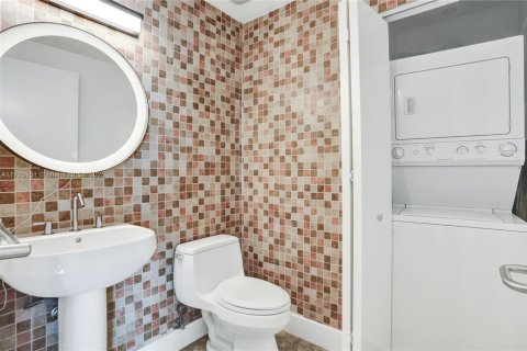 Copropriété à vendre à Aventura, Floride: 2 chambres, 147.71 m2 № 1711135 - photo 24