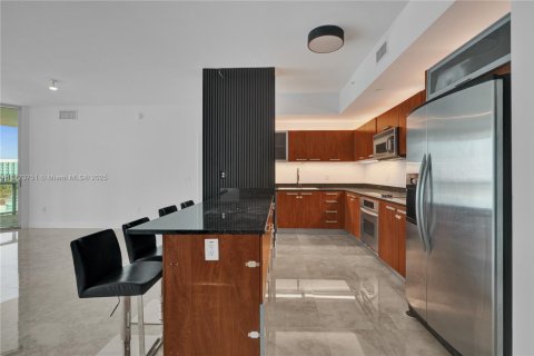 Copropriété à vendre à Aventura, Floride: 2 chambres, 147.71 m2 № 1711135 - photo 14