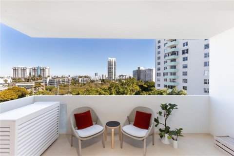 Condominio en venta en Miami Beach, Florida, 1 dormitorio, 79.71 m2 № 2044565 - foto 4