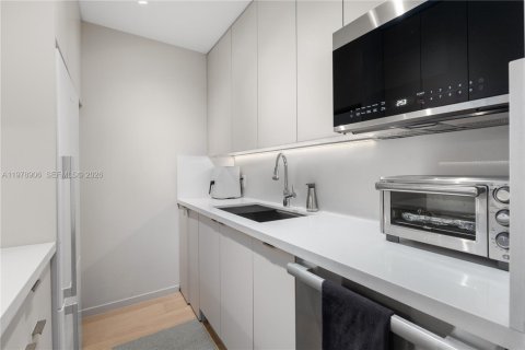 Condominio en venta en Miami Beach, Florida, 1 dormitorio, 79.71 m2 № 2044565 - foto 15