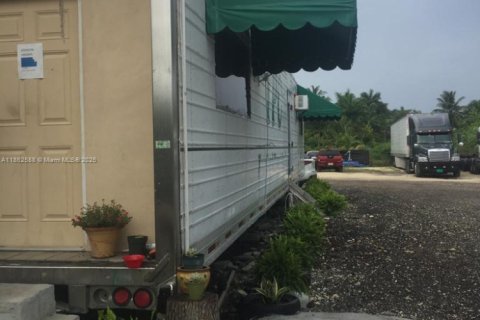 Commercial property in Miami, Florida № 1961509 - photo 7