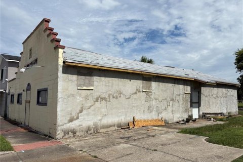 Commercial property in Apopka, Florida 228.54 sq.m. № 1843557 - photo 2