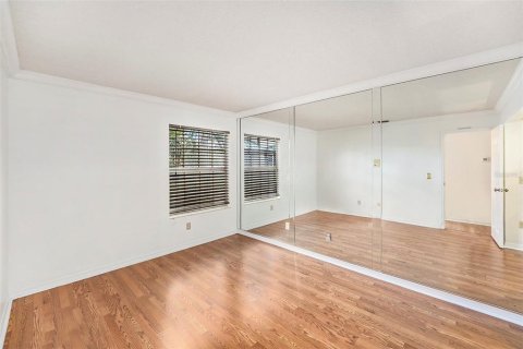 Condo in Palm Harbor, Florida, 2 bedrooms  № 1838467 - photo 18