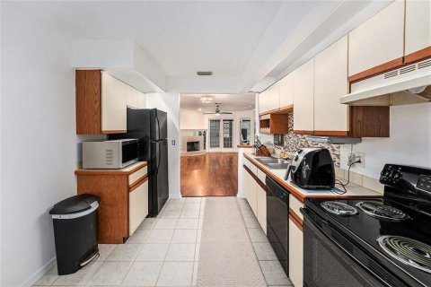 Condo in Palm Harbor, Florida, 2 bedrooms  № 1838467 - photo 7