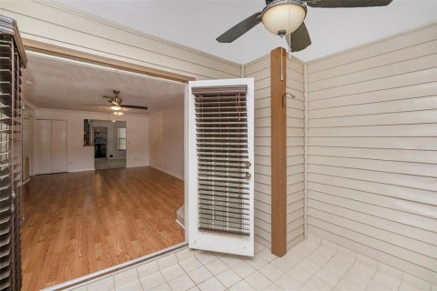 Condo in Palm Harbor, Florida, 2 bedrooms  № 1838467 - photo 21