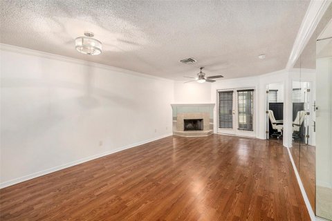 Condo in Palm Harbor, Florida, 2 bedrooms  № 1838467 - photo 4