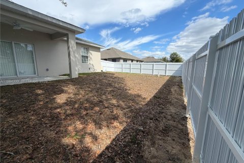 Villa ou maison à louer à Lehigh Acres, Floride: 3 chambres, 185.8 m2 № 2047671 - photo 11