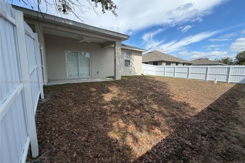 Villa ou maison à louer à Lehigh Acres, Floride: 3 chambres, 185.8 m2 № 2047671 - photo 9