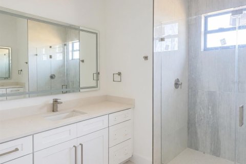 Villa ou maison à vendre à Cape Coral, Floride: 4 chambres, 195.75 m2 № 2437133 - photo 5