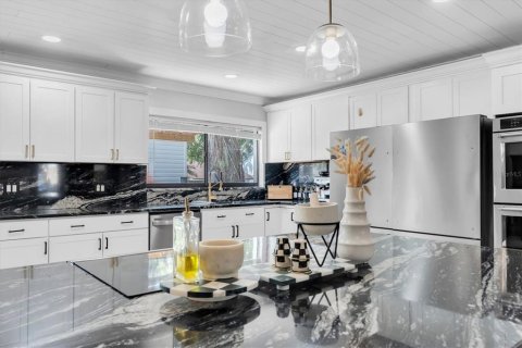 Casa en venta en Valrico, Florida, 4 dormitorios, 232.44 m2 № 2216121 - foto 16