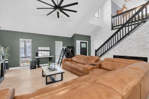 Casa en venta en Valrico, Florida, 4 dormitorios, 232.44 m2 № 2216121 - foto 9