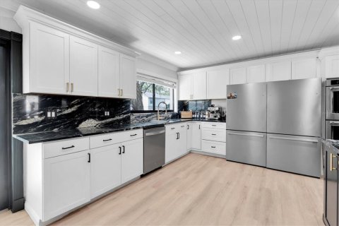 Casa en venta en Valrico, Florida, 4 dormitorios, 232.44 m2 № 2216121 - foto 12
