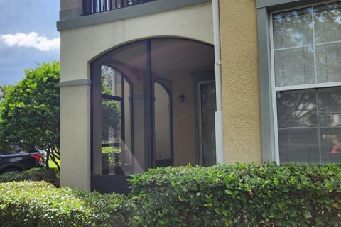 Condo in Windermere, Florida, 3 bedrooms № 1787618 - photo 2