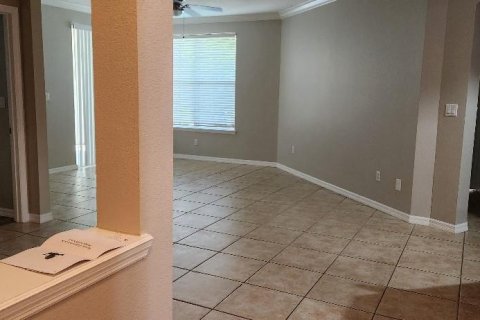 Condo in Windermere, Florida, 3 bedrooms № 1787618 - photo 6