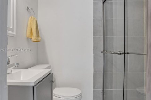 Casa en venta en Hollywood, Florida, 4 dormitorios, 184.23 m2 № 2065340 - foto 19