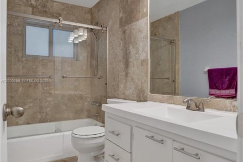 Casa en venta en Hollywood, Florida, 4 dormitorios, 184.23 m2 № 2065340 - foto 28