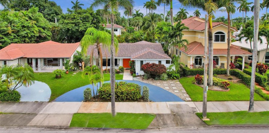 Casa en Hollywood, Florida 4 dormitorios, 184.23 m2 № 2065340