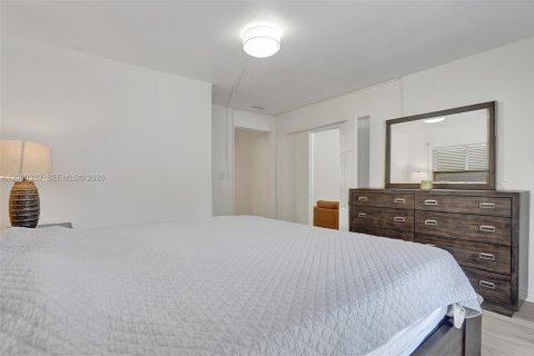 Casa en venta en Hollywood, Florida, 4 dormitorios, 184.23 m2 № 2065340 - foto 27